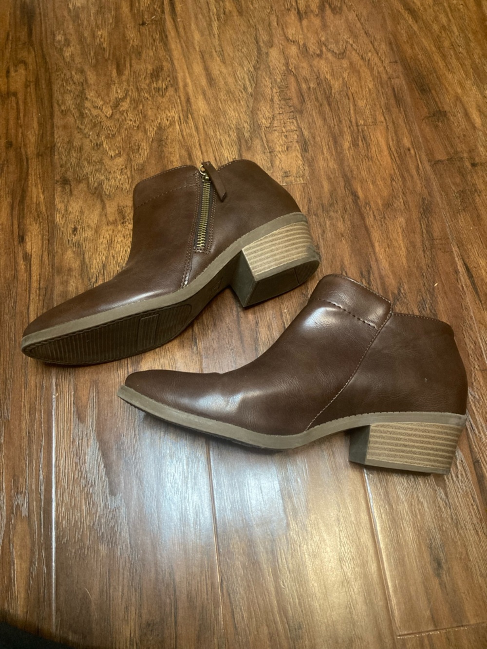TIME AND TRU Women’s Brown Side Zip Block Heel Ankle Boots Size 8